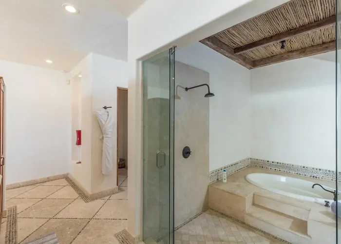Majestic Olas Front Villa *